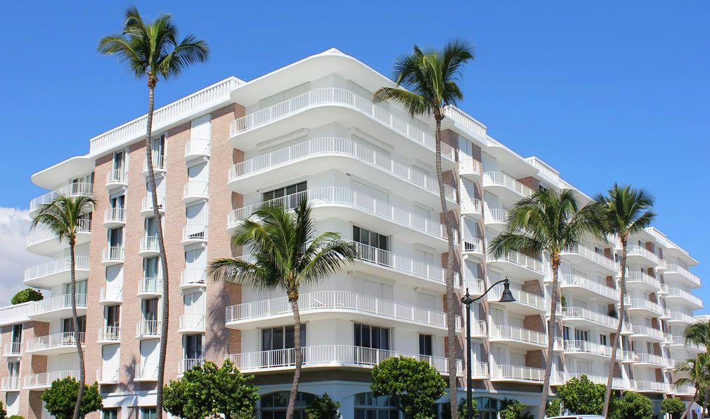 Winthrop House, Luxury Oceanfront Condos in Palm Beach, Florida 33480