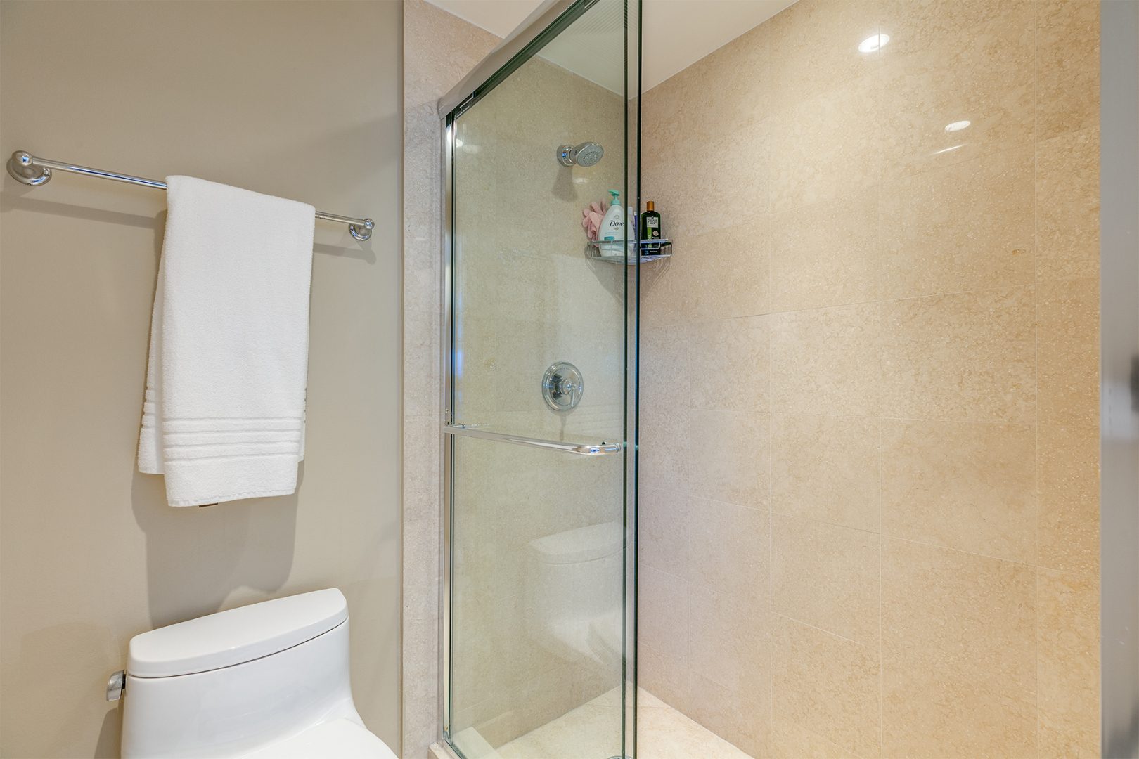 Guest Bath for The Palms Residences 17 T1