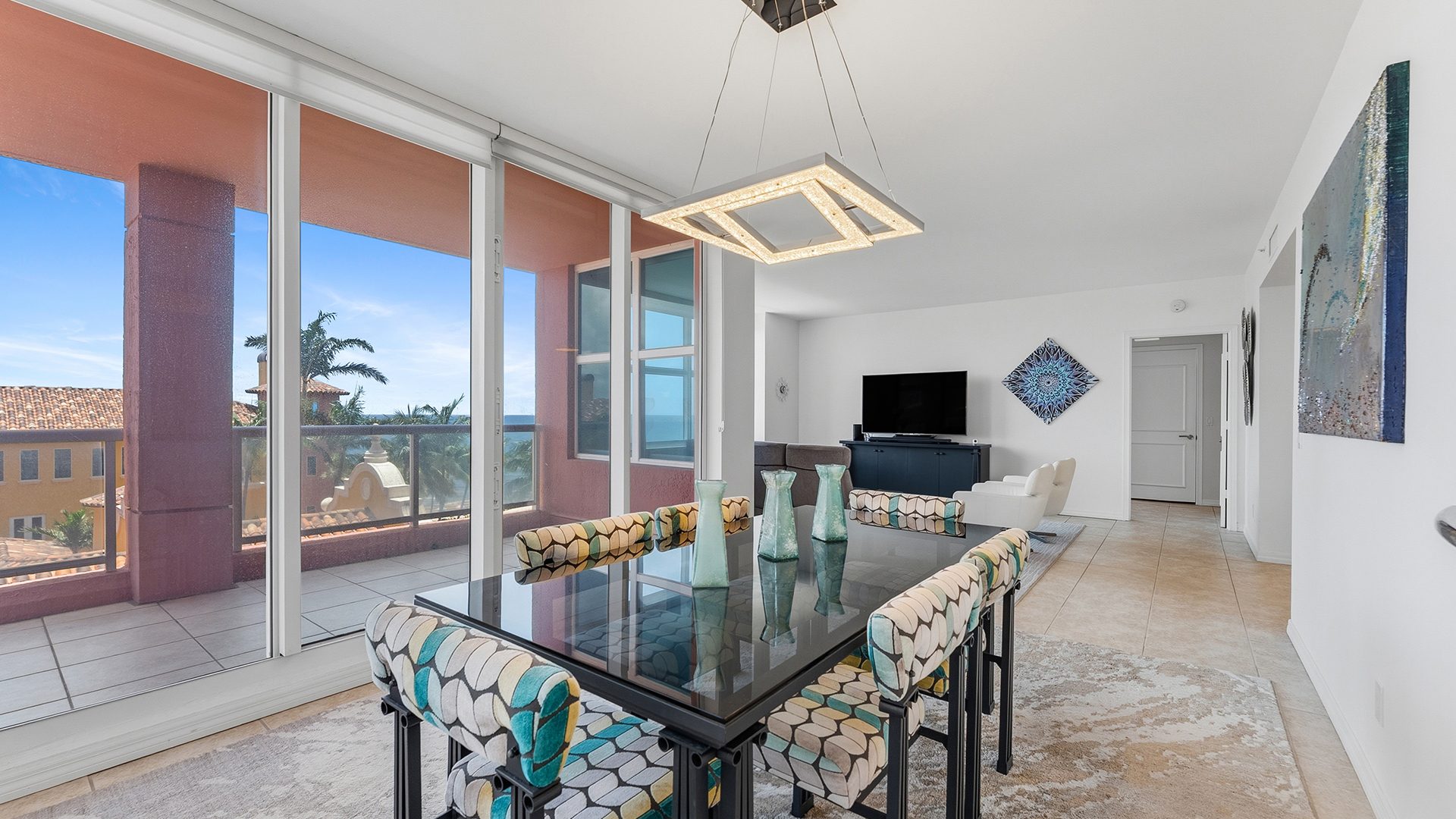 Master Chambre vue intérieur Residence 6C, Tower I à The Palms, Luxe Oceanfront Condominiums Fort Lauderdale, Florida 33305